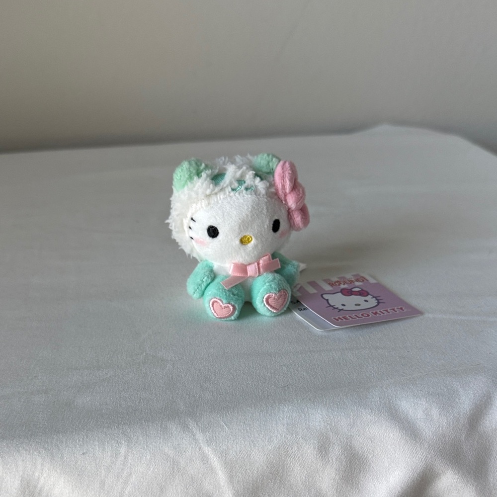 Hello Kitty - Picture 2 of 6